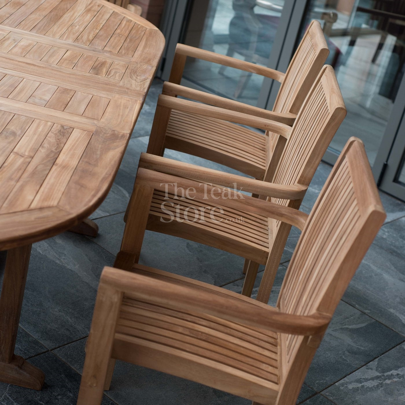 Arundel Teak Garden Furniture Dining Set 8 Seat Oval Extending Teak Table & Stacking Chairs